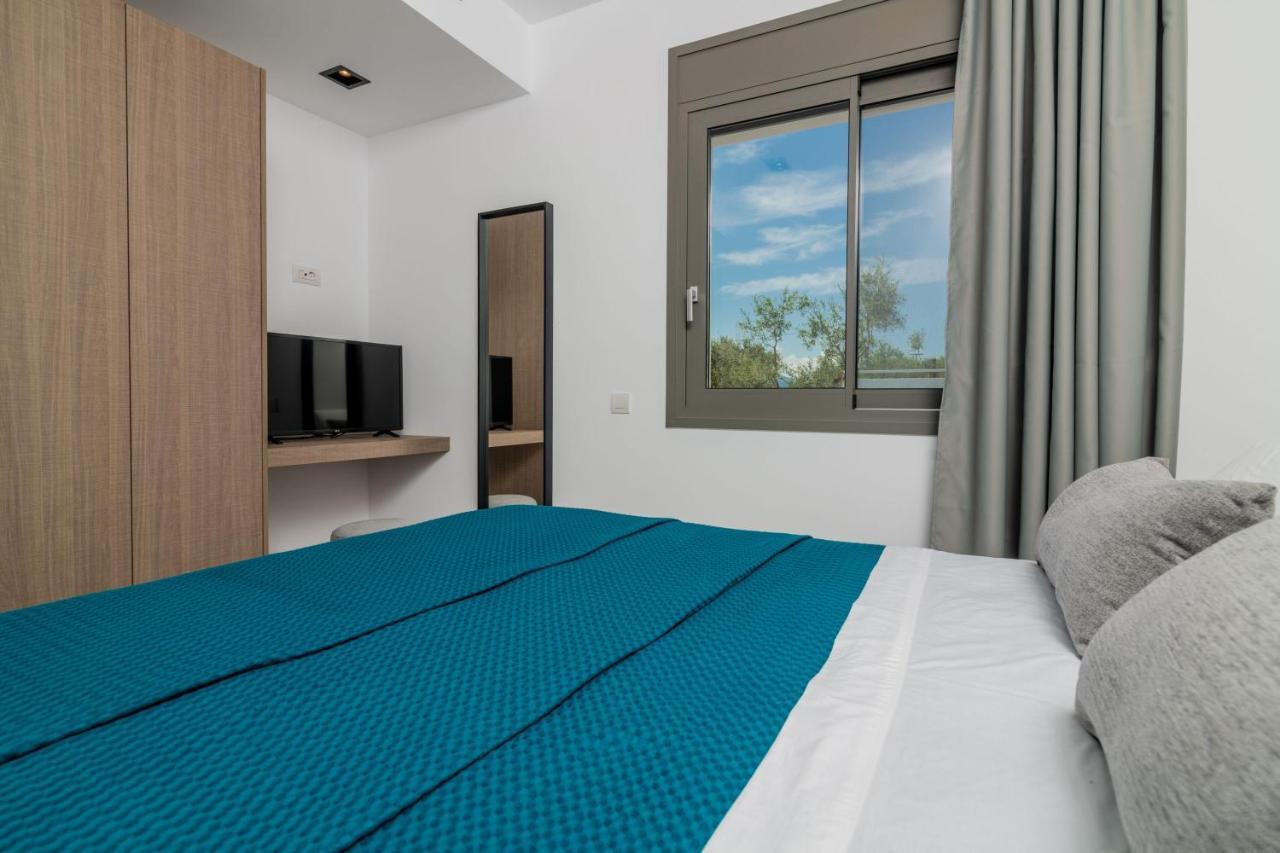 Antonia Villa - Luxurious Serenity With Private Pool, By Zantewize Kalipádo Kültér fotó