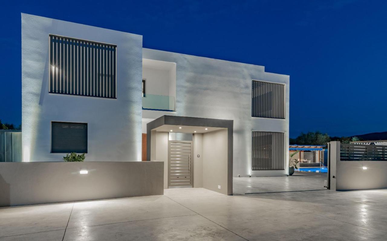 Antonia Villa - Luxurious Serenity With Private Pool, By Zantewize Kalipádo Kültér fotó