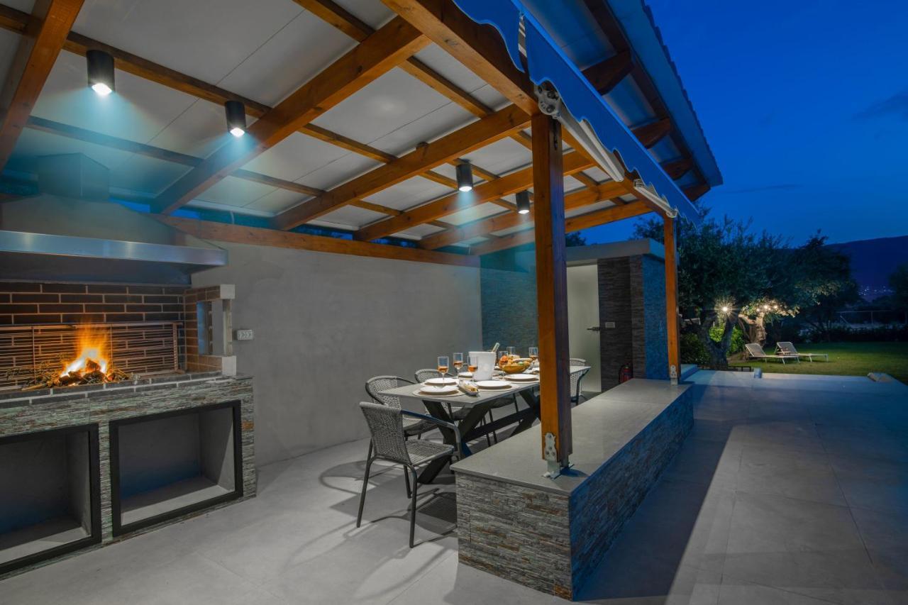 Antonia Villa - Luxurious Serenity With Private Pool, By Zantewize Kalipádo Kültér fotó